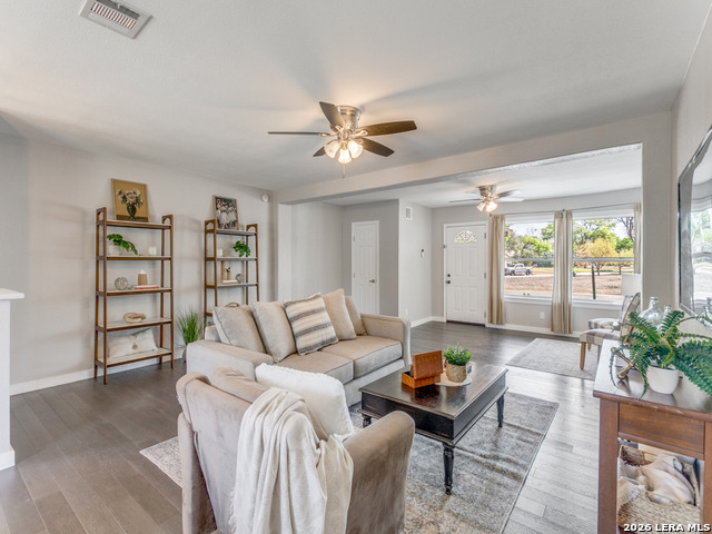 Image 6 of 24 For 611 Greenwich Blvd