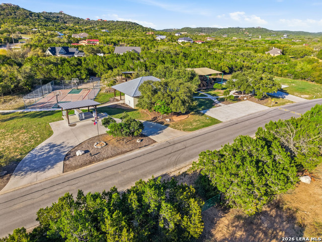 Image 17 of 23 For 386 Private Road 1712