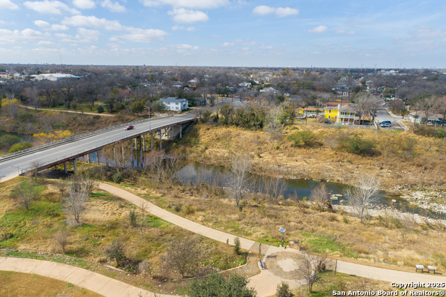 Image 9 of 20 For 333 Theo  