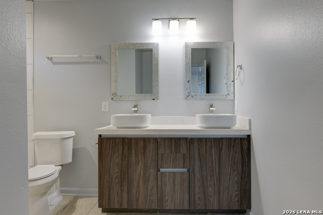 Image 13 of 22 For 6626 Woodstock