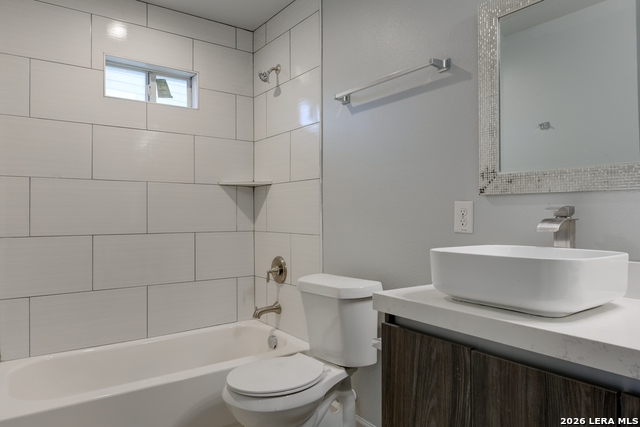 Image 14 of 22 For 6626 Woodstock