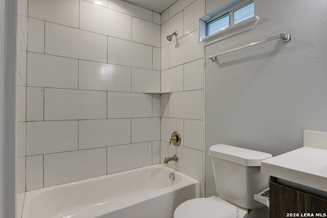 Image 20 of 22 For 6626 Woodstock