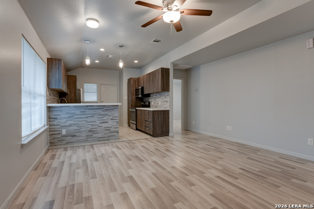 Image 3 of 22 For 6626 Woodstock