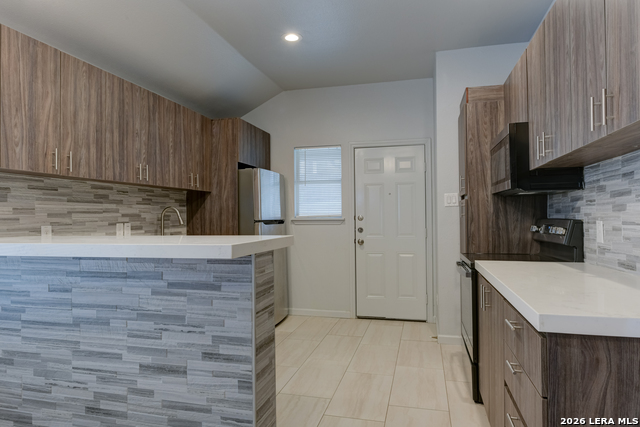 Image 6 of 22 For 6626 Woodstock