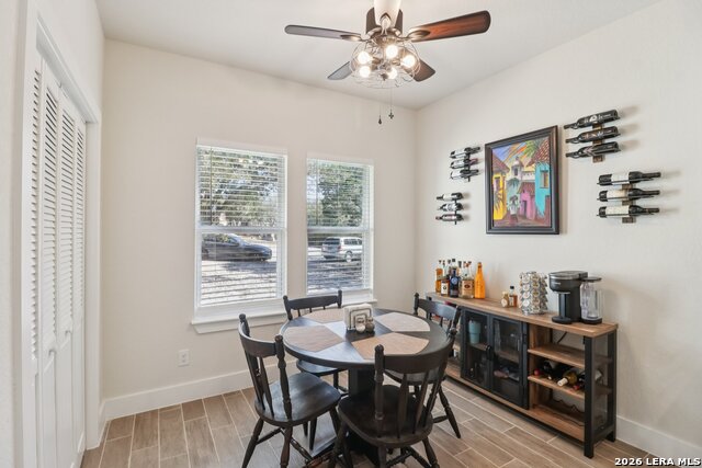 Image 8 of 30 For 218 Canyon Vw