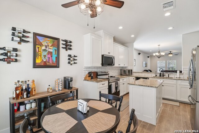 Image 9 of 30 For 218 Canyon Vw