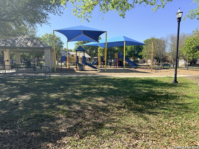 Image 21 of 34 For 10132 Del Lago