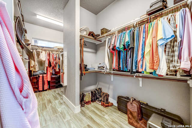 Image 24 of 47 For 1123 Long Hollow