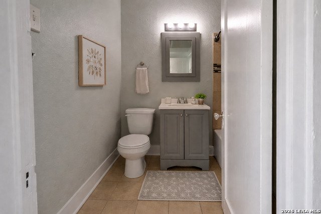 Image 8 of 12 For 538 Kayton  540