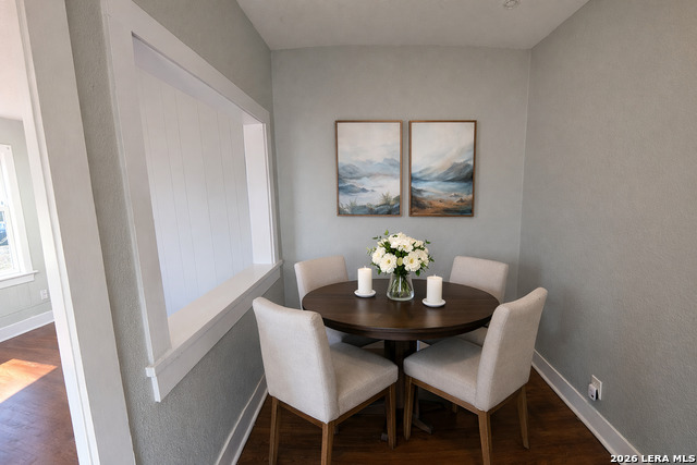 Image 11 of 16 For 538 Kayton  538