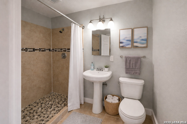 Image 13 of 16 For 538 Kayton  538