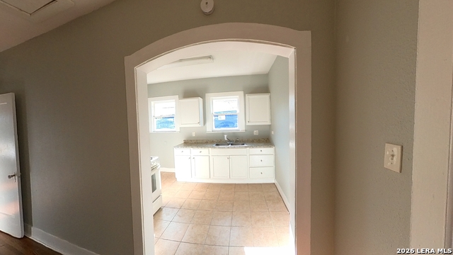 Image 8 of 16 For 538 Kayton  538