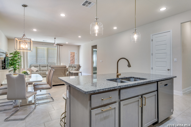 Image 12 of 25 For 1114 Aidenbaum