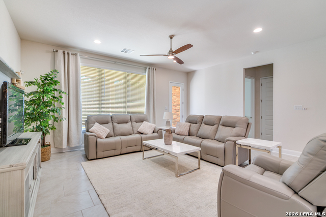 Image 5 of 25 For 1114 Aidenbaum