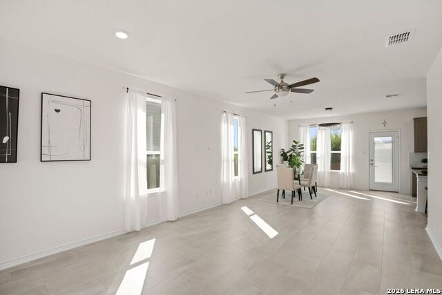 Image 8 of 53 For 14839 Vance Jackson  Unit 508