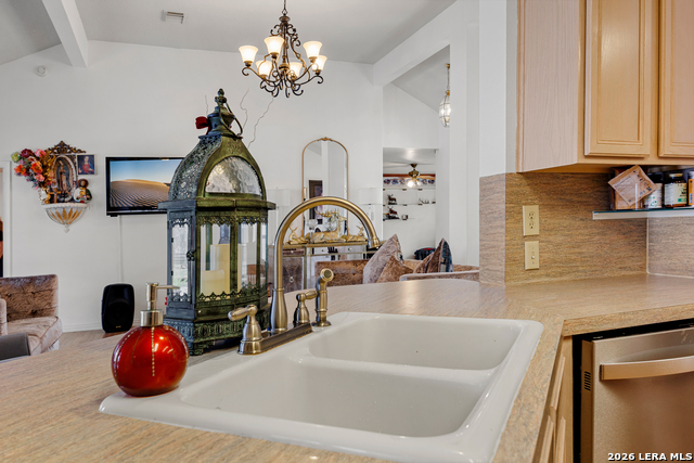 Image 21 of 58 For 837 Paddy Rd