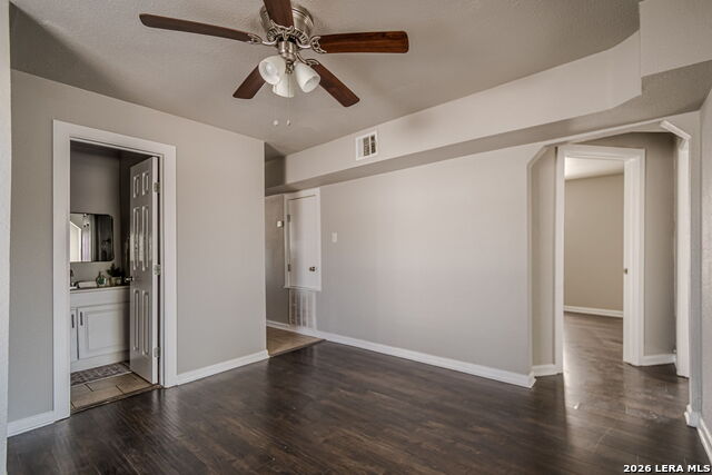 Image 6 of 24 For 2323 Arbor Place  3