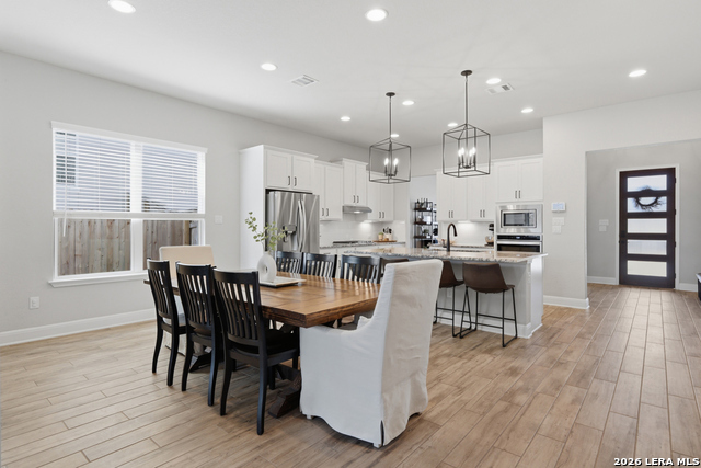 Image 13 of 44 For 28920 Windlesham Way