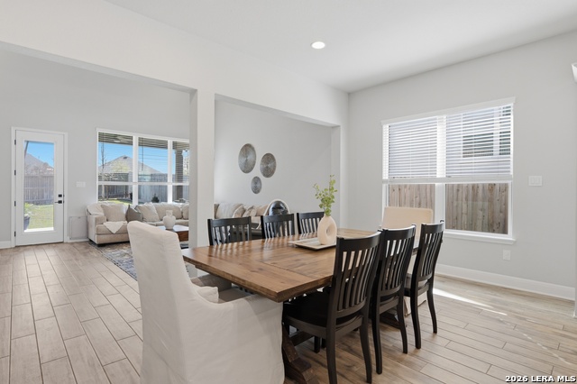 Image 14 of 44 For 28920 Windlesham Way