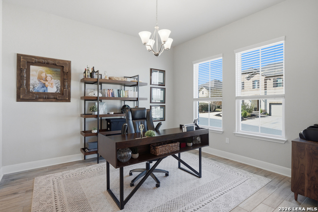 Image 6 of 44 For 28920 Windlesham Way