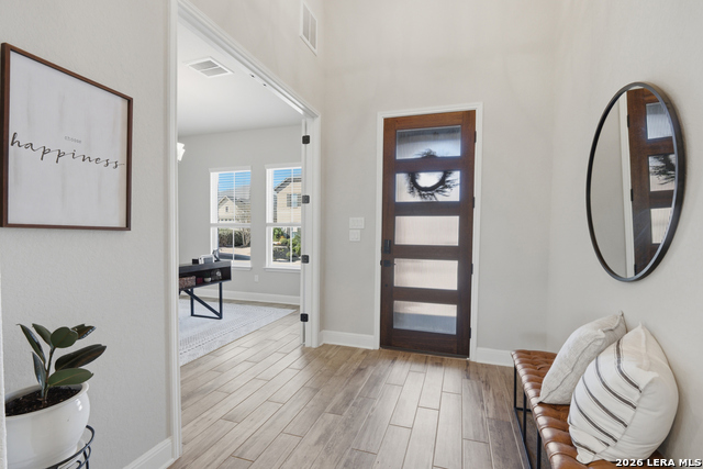 Image 7 of 44 For 28920 Windlesham Way