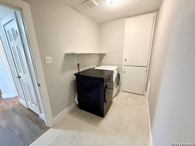 Image 19 of 26 For 15802 Tampke Pl