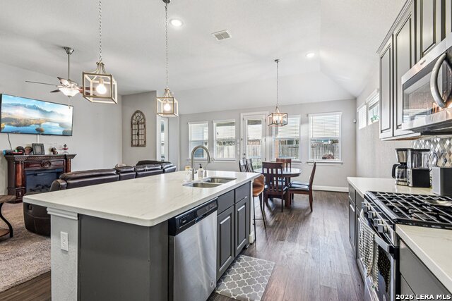 Image 14 of 41 For 131 Dovetail