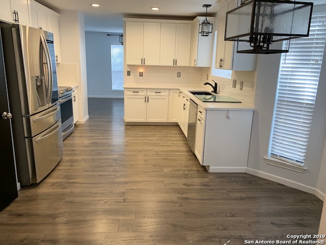 Image 3 of 19 For 2721 Poplar Grove