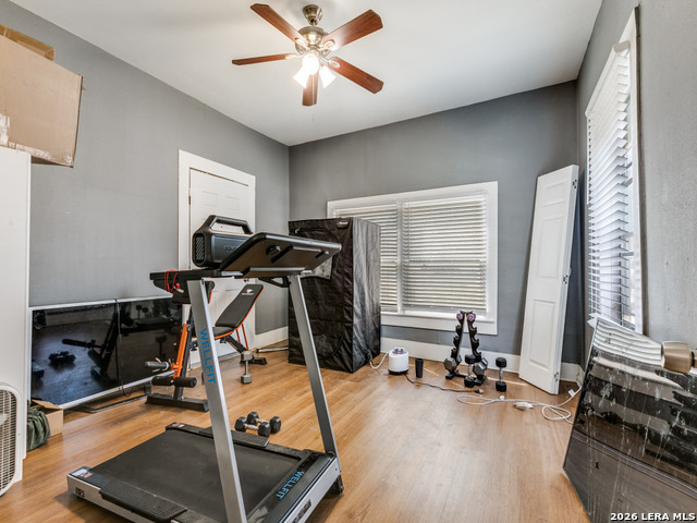 Image 21 of 25 For 311 Cottonwood