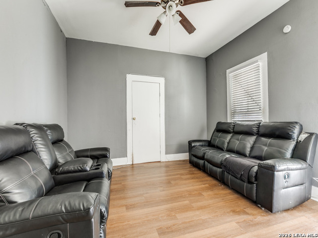 Image 7 of 25 For 311 Cottonwood