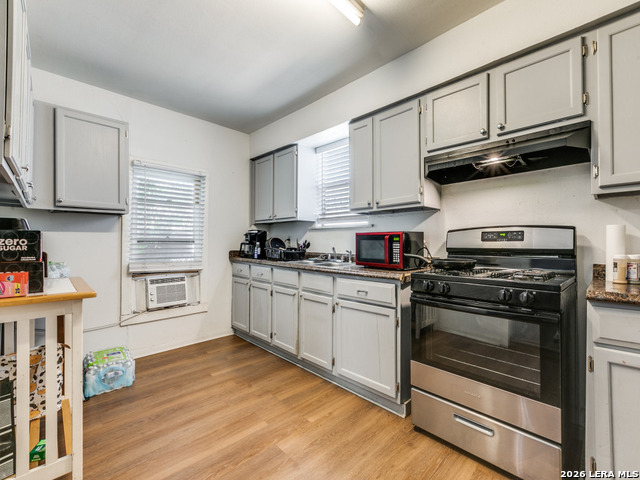 Image 8 of 25 For 311 Cottonwood