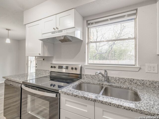 Image 16 of 50 For 12226 La Barca