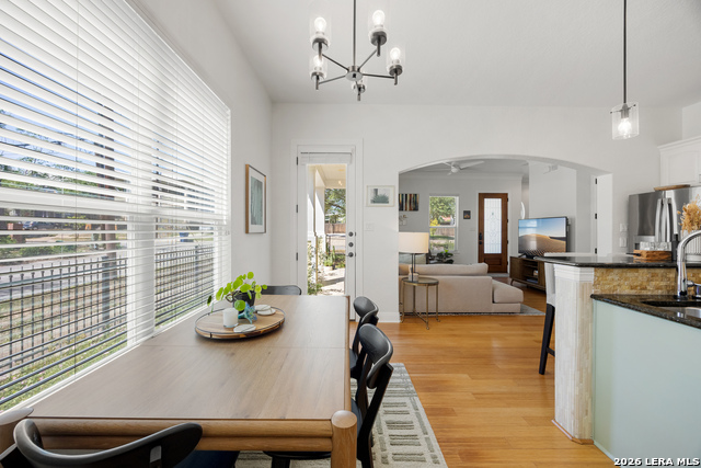 Image 11 of 54 For 502 Park Ave. E 1