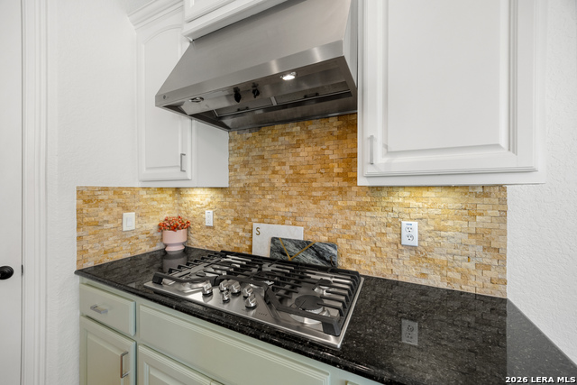 Image 14 of 54 For 502 Park Ave. E 1