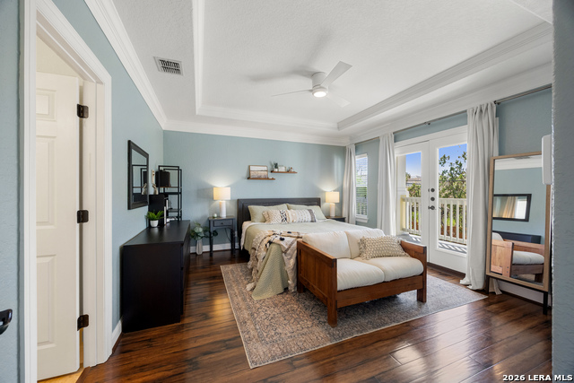 Image 21 of 54 For 502 Park Ave. E 1