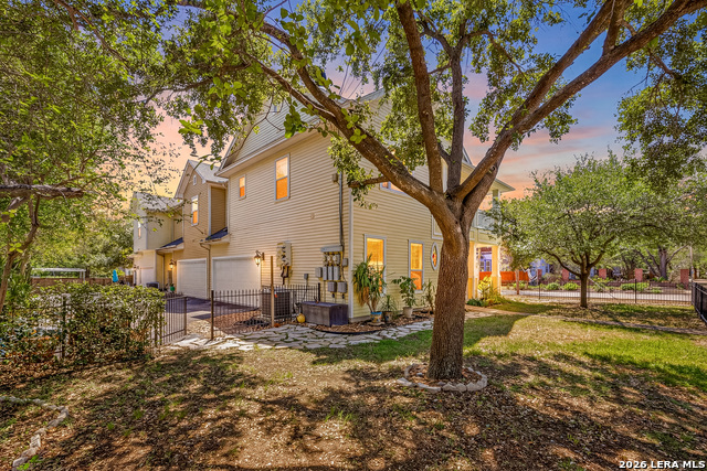 Image 41 of 54 For 502 Park Ave. E 1