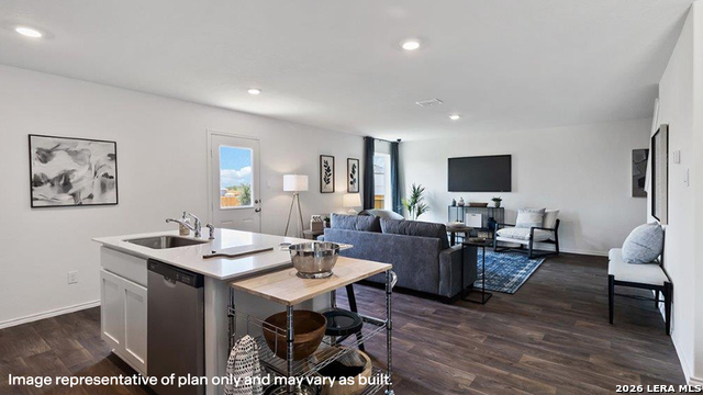 Image 16 of 39 For 16076 Mahogany Way