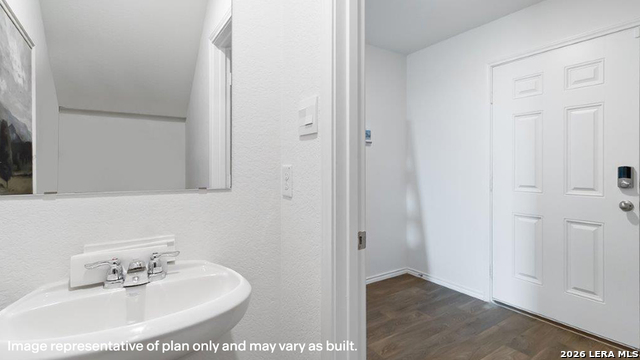 Image 19 of 39 For 16076 Mahogany Way