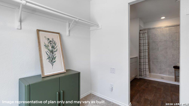 Image 24 of 39 For 16076 Mahogany Way