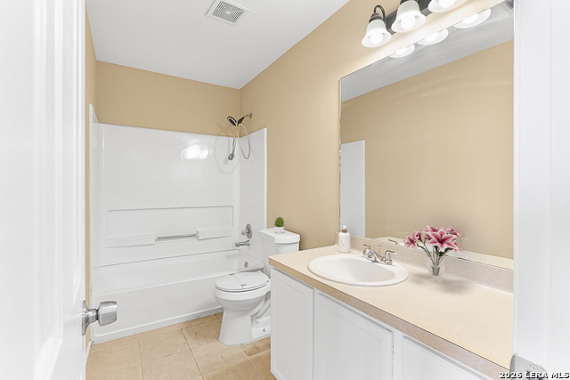 Image 19 of 27 For 8635 Sunny Oaks