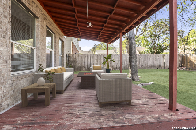 Image 23 of 27 For 8635 Sunny Oaks