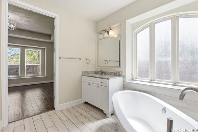 Image 18 of 36 For 8914 Fowler Hill