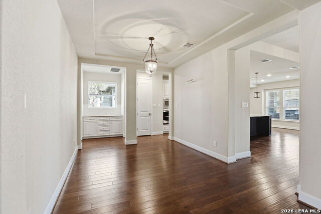 Image 5 of 36 For 8914 Fowler Hill