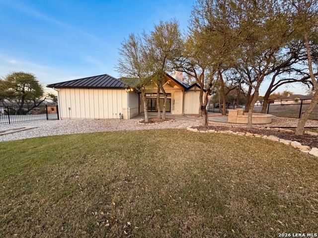 Image 5 of 17 For 1781 Bella Vista