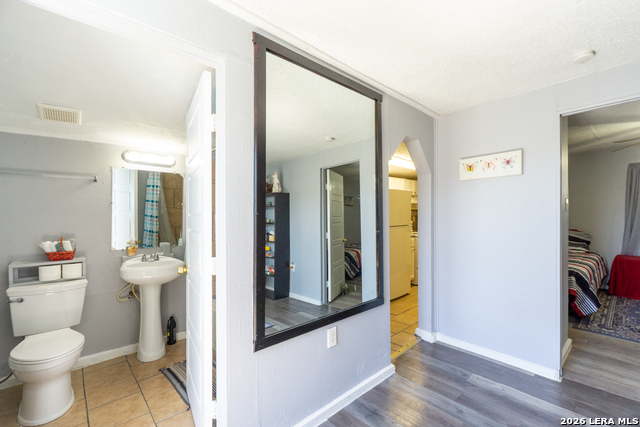 Image 27 of 42 For 1203 Vickers