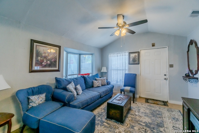 Image 5 of 42 For 1203 Vickers