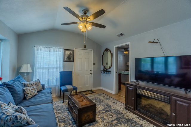 Image 6 of 42 For 1203 Vickers