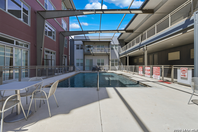 Image 23 of 30 For 831 Flores S 3114