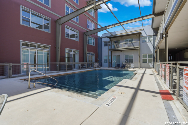 Image 24 of 30 For 831 Flores S 3114