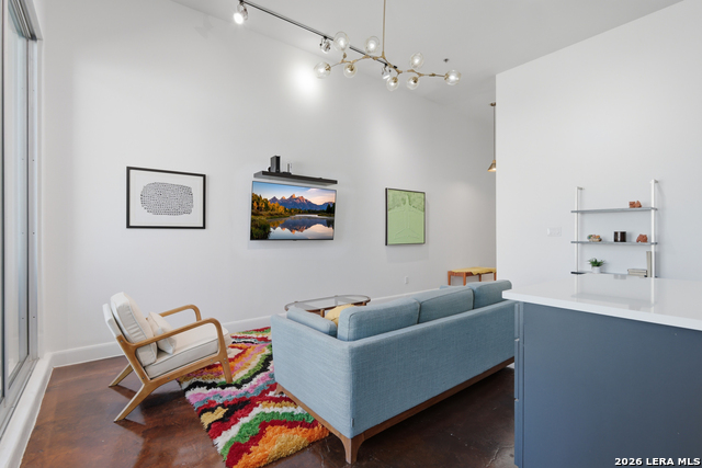 Image 4 of 30 For 831 Flores S 3114